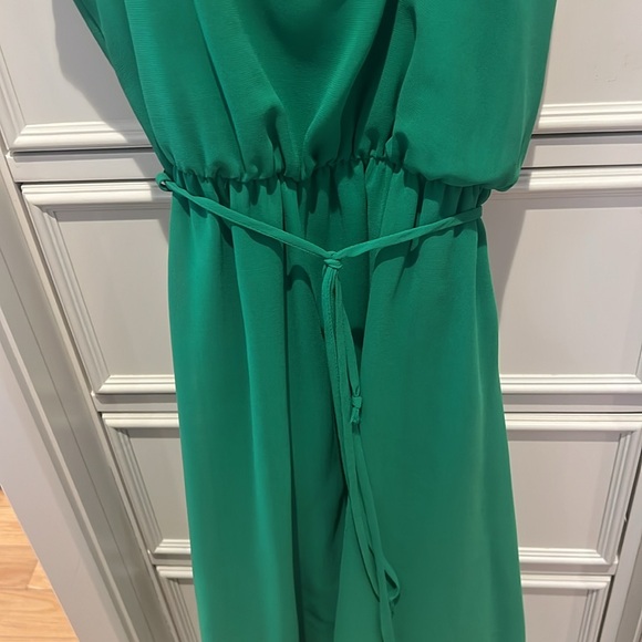 Women’s SZ Medium SWEET CLAIRE green high low dress Short in front long in back - Picture 4 of 7